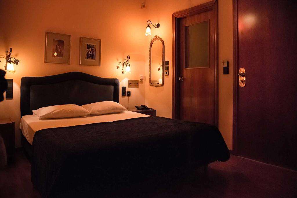 Alfa Hotel Piraeus Room photo