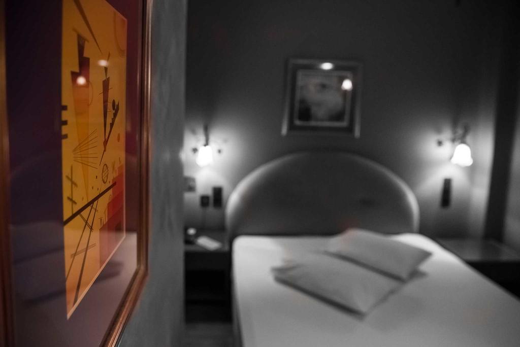 Alfa Hotel Piraeus Room photo