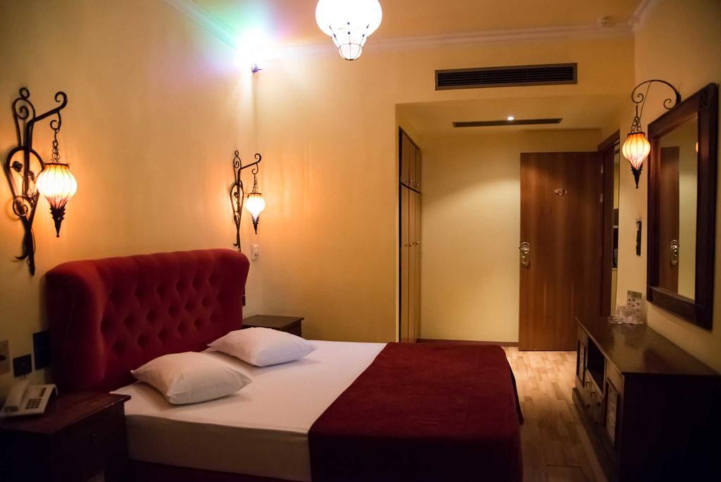 Alfa Hotel Piraeus Room photo